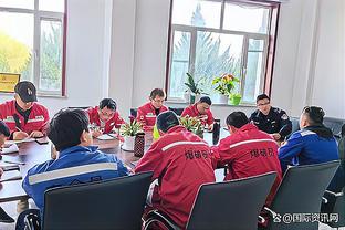 新疆官方：球队与外援林德尔-威金顿完成签约 后者身穿28号球衣